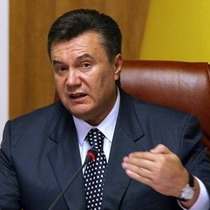 Янукович рассказал, почему Россия защищает Тимошенко 