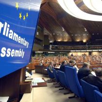 ПАСЕ одобрила резолюцию по Украине, но пригрозила санкциями