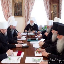 Священники УПЦ ведут борьбу за власть, пока митрополит Воладимир болеет