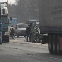 Бориспольский кошмар: под Киевом в ДТП угодили 24 машины, есть пострадавшие (ФОТО)