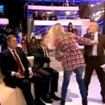 Колесниченко подрался с активисткой FEMEN в прямом эфире (ВИДЕО)