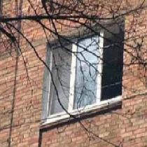 Под Харьковом мужчина выбросился из окна. Милиция нашла грабителей-мучителей