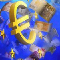 Евро продолжил падение к закрытию межбанка 