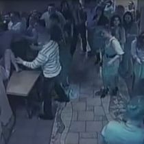 Милиционер открыл огонь по пьяным посетителям ресторана (ВИДЕО)