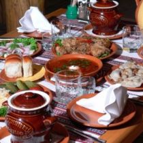 Чем украинцы будут кормить гостей Евро-2012: составлен список из десяти блюд 