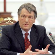 Пшонке необходима кровь Ющенко для закрытия уголовного дела 
