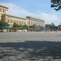На время Евро-2012 на площади Свободы придется установить дизельные генераторы