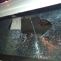 Автобусы с фанатами Шахтера забросали камнями. Есть раненые (ФОТО)
