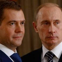 Путин в прошлом году заработал больше Медведева
