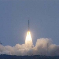 Северная Корея провалила запуск космического спутника: ракета развалилась в воздухе