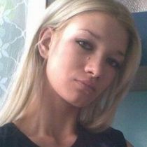 Мама Оксаны Макар передала деньги на лечение второй жертвы изнасилования в Николаеве