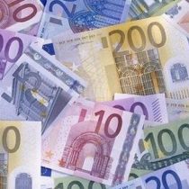 Межбанк закрылся незначительным ростом котировок евро и доллара 
