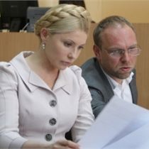 Тимошенко решила судиться с медиками и Пенитенциарной службой 