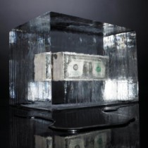 Курс валют от НБУ: доллар заморозили