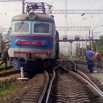 Сошел с рельсов пассажирский поезд «Одесса-Луганск»: причины выясняются 