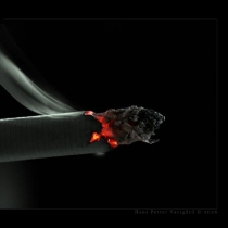 Закон о тотальном запрете курения могут смягчить (АП)
