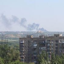 Пожар на лакокрасочном заводе: дым виден за 30 км, люди бегут в панике