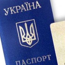 Янукович ветировал закон об обязательной регистрации по месту жительства 