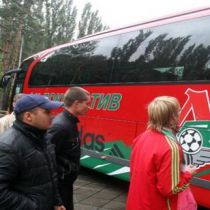 Автобус с футболистами Локомотива обстрелян по пути в аэропорт 