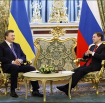 Медведев встретится с Януковичем