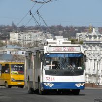 Добкин предлагает продлить движение троллейбуса до Пятихаток