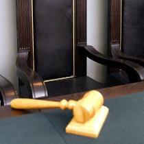 Суд над Луценко: прокуратуре дали время сформулировать обвинение
