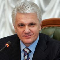 Литвин подписал закон о государственных закупках