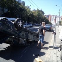 Мажор на Mercedes скрылся с места ДТП, сбив пешеходов на переходе