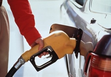 Цены на бензин не изменятся до ноября (Кабмин)