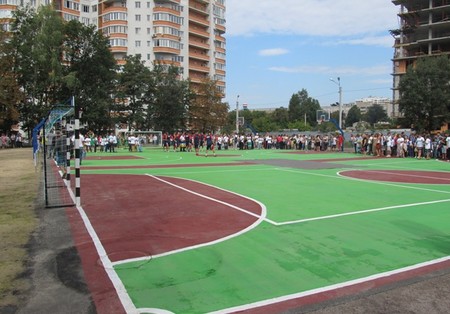 Открытие комплексной спортивной площадки в Харьковской гимназии №172