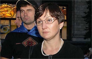 Известный адвокат отказалась защищать Тимошенко из-за конфликта с Власенко