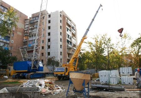 Как проходит восстановление многоэтажки, пострадавшей от взрыва газа на Новых Домах
