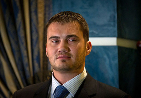 Виктор Янукович-младший:  «Лампочки стоят дешевле, чем жизни людей»