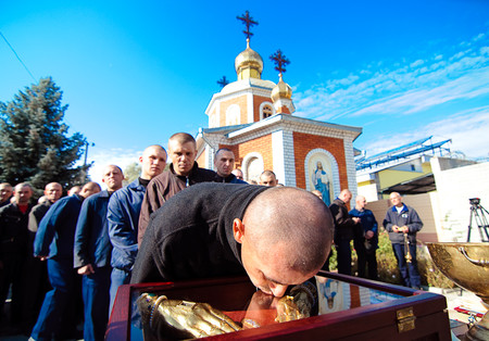 Древняя христианская святыня прибыла в Харьков (ФОТО)