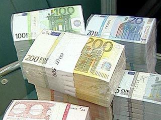 Евро открыл межбанк без заметных колебаний котировок