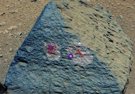 Curiosity обнаружил на Марсе земной грунт (ФОТО)