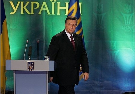 Янукович предложил восстановить министерство по спорту