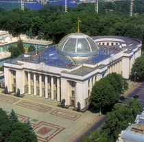 Харьковская мэрия просит Азарова разрешить штрафы за самовольный захват земли