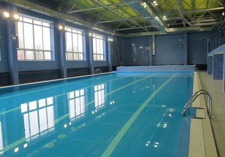 На Салтовке открыт новый бассейн (ФОТО)
