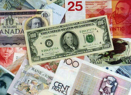 Кабмин ликвидировал канал вывоза валюты за рубеж