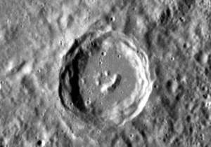 Зонд NASA сфотографировал на Меркурии смайлик (ФОТО)