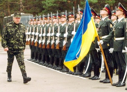 Украинским военным существенно повысят зарплату