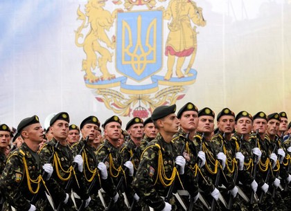 Янукович анонсировал создание профессиональной армии и отмену призыва