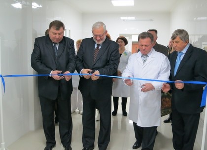 В районной больнице Богодухова открыли современный оперблок (ФОТО)