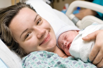 Факт рождения ребенка вне роддома будет подтверждать медкомиссия