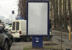 В центре Харькова джип протаранил рекламный щит: есть пострадавшие (ФОТО)