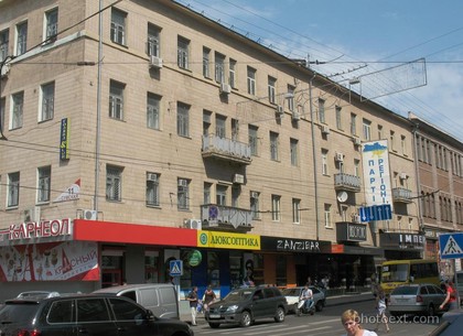 Горевшее здание на Сумской, 11 реконструируют под торговый комплекс