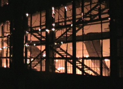 Крупный пожар на Новых Домах: горел склад с древесиной и пластиком (ФОТО, ВИДЕО)