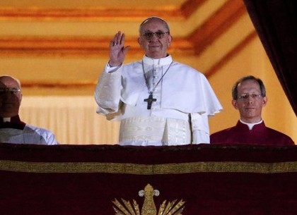 В Ватикане избрали нового Папу Римского – Франциска (ФОТО, ВИДЕО)