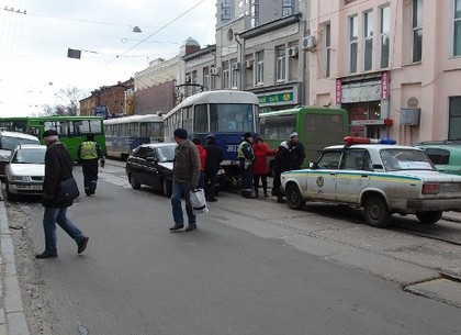 В центре Харькова трамвай попал в ДТП (ФОТО)